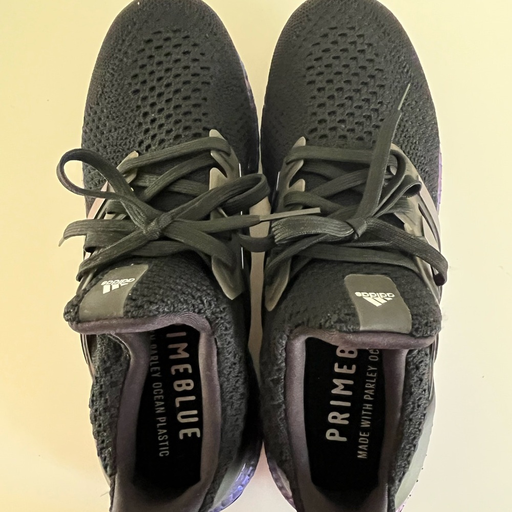 NEW Adidas Ultraboost. Special Edition. Men’s 7 woman’s 8 - Picture 4 of 7